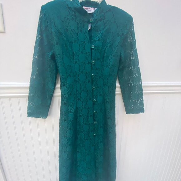 Green Lace Slip Dress size 6 Stretchy Holiday Petites - Picture 7 of 13